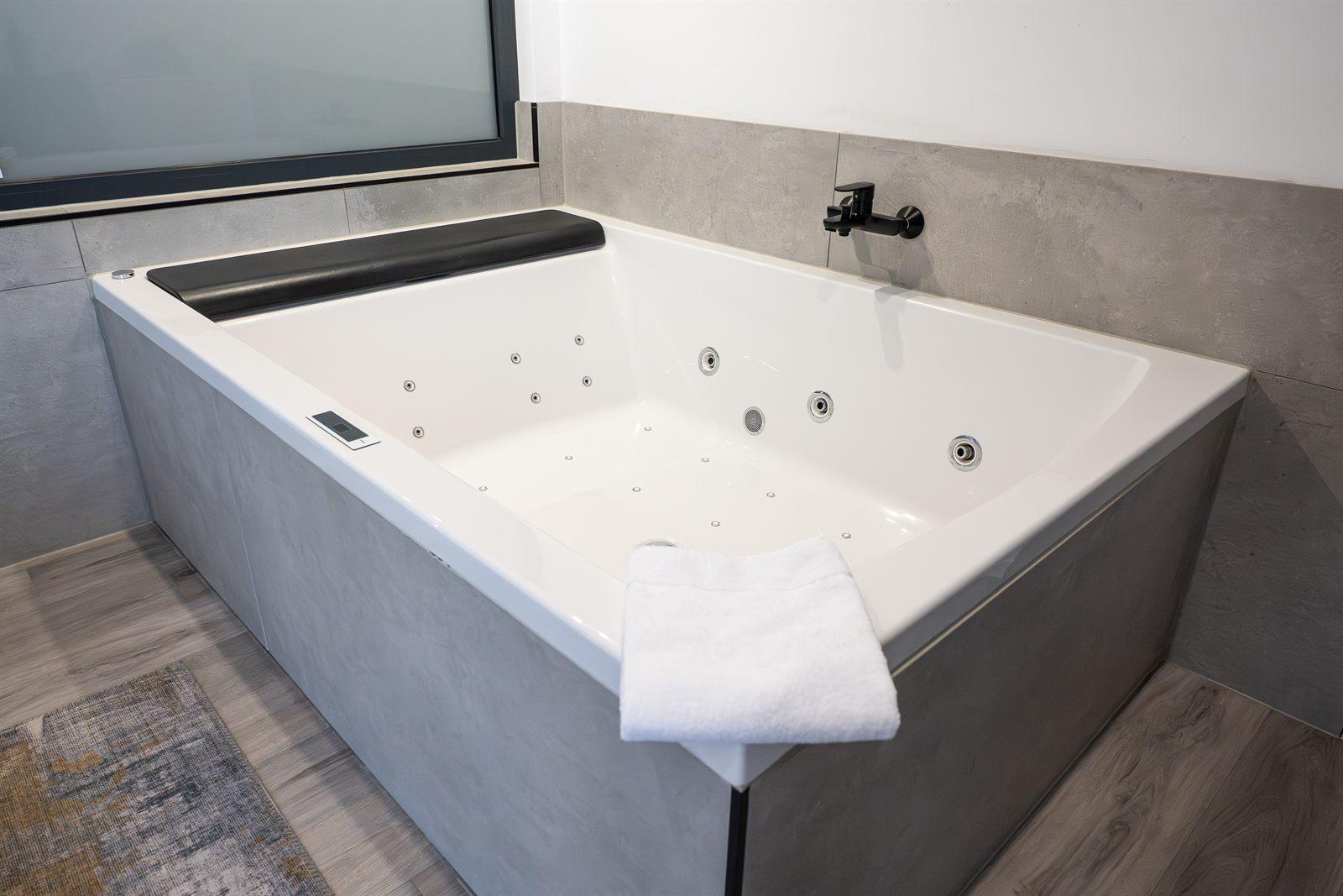 Junior Suite mit Whirlpool